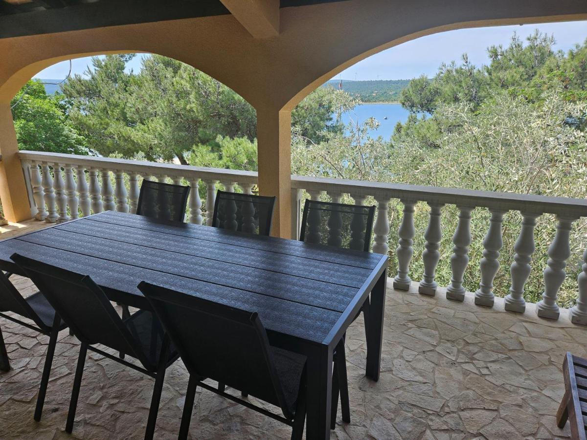 Villa Punta Blava - Beach Front, Ideal For Family Vacation With Kids, Large Terraces With Sea View, Internet, Netflix, No Pets Allowed Obrovac Εξωτερικό φωτογραφία