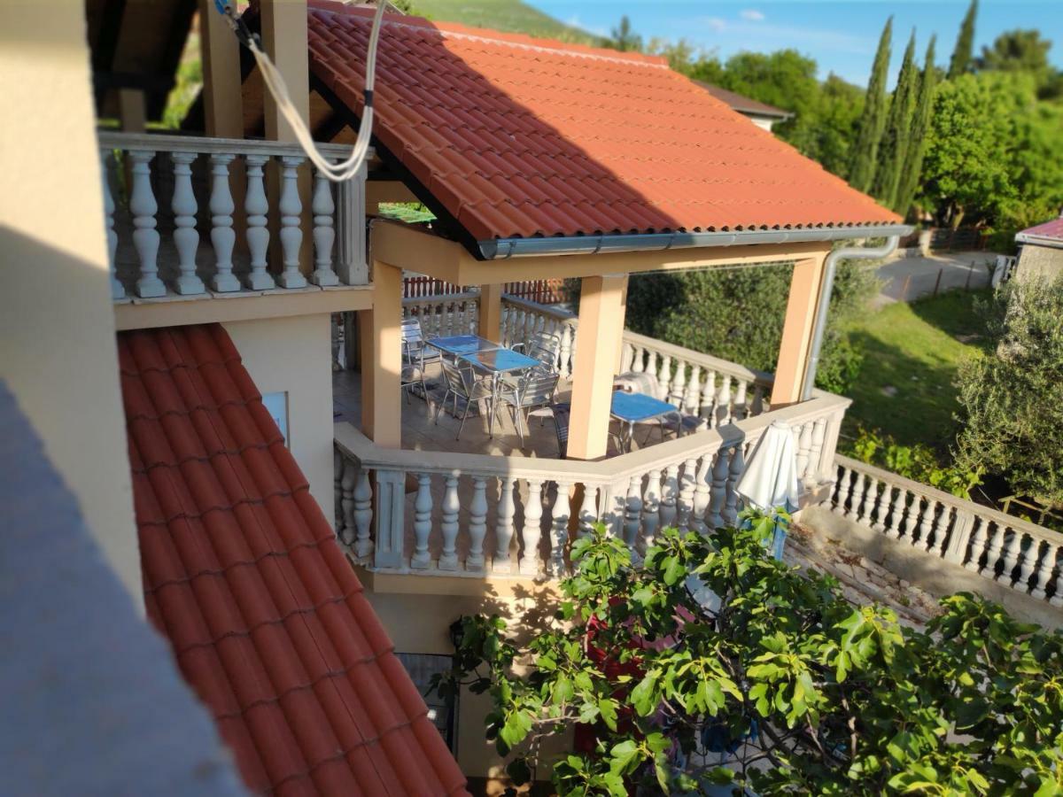 Villa Punta Blava - Beach Front, Ideal For Family Vacation With Kids, Large Terraces With Sea View, Internet, Netflix, No Pets Allowed Obrovac Εξωτερικό φωτογραφία