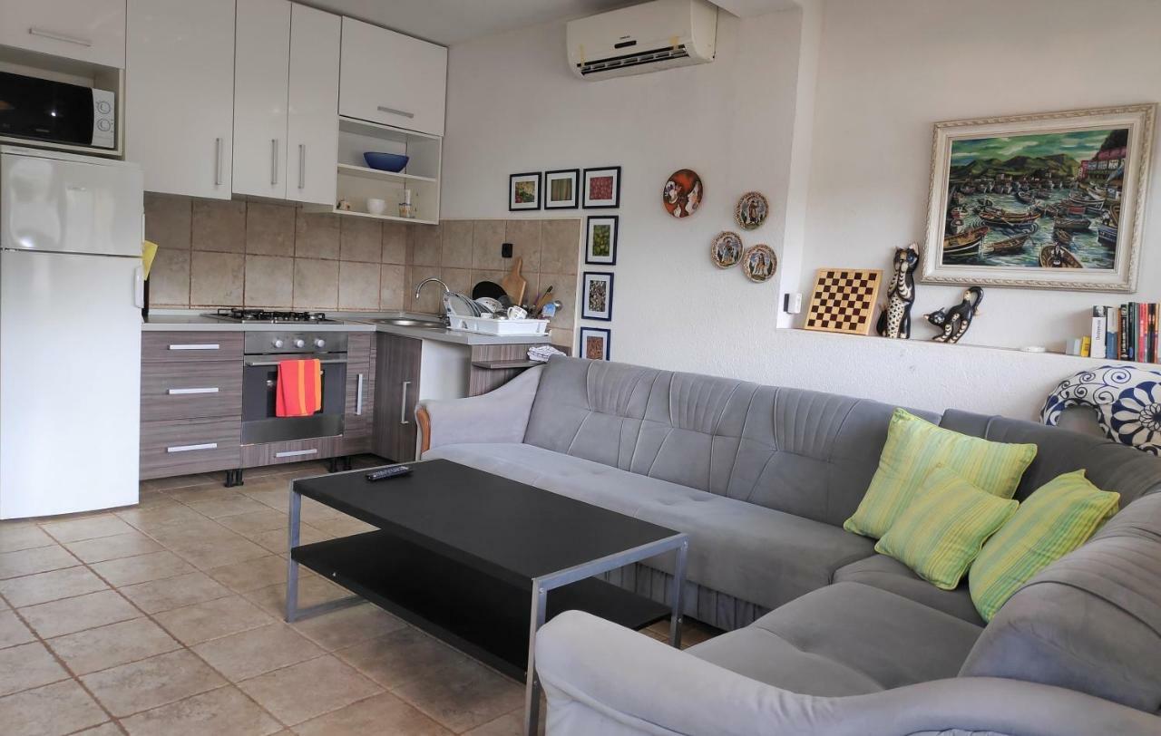 Villa Punta Blava - Beach Front, Ideal For Family Vacation With Kids, Large Terraces With Sea View, Internet, Netflix, No Pets Allowed Obrovac Εξωτερικό φωτογραφία