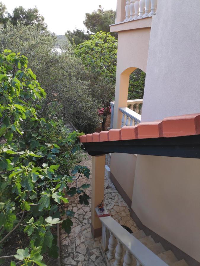 Villa Punta Blava - Beach Front, Ideal For Family Vacation With Kids, Large Terraces With Sea View, Internet, Netflix, No Pets Allowed Obrovac Εξωτερικό φωτογραφία